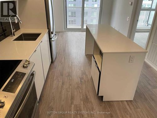 1106 - 4065 Confederation Parkway, Mississauga, ON - Indoor Photo Showing Kitchen With Double Sink