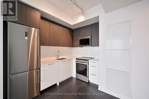 1010 - 215 Veterans Drive, Brampton, ON - Indoor Photo Showing Kitchen With Stainless Steel Kitchen