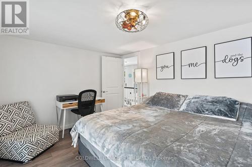 1174 Birch Narrows Road, Dysart Et Al, ON - Indoor Photo Showing Bedroom