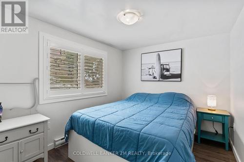 1174 Birch Narrows Road, Dysart Et Al, ON - Indoor Photo Showing Bedroom