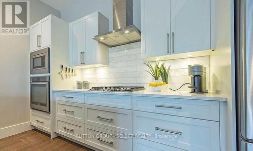 100 - 1705 Fiddlehead Place, London, ON - Indoor Photo Showing Kitchen With Upgraded Kitchen