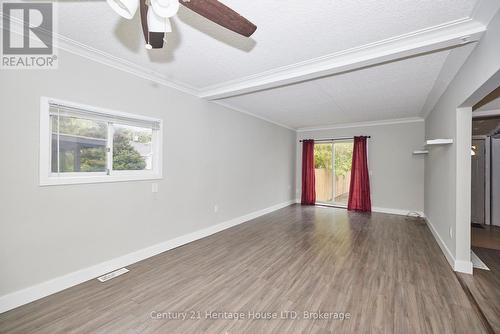 407 Welland Avenue, St. Catharines (445 - Facer), ON - Indoor Photo Showing Other Room