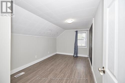 407 Welland Avenue, St. Catharines (445 - Facer), ON - Indoor Photo Showing Other Room