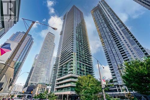 3402 - 33 Bay Street, Toronto, ON - Outdoor With Balcony With Facade