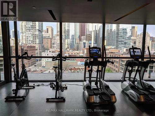 2403 - 290 Adelaide Street W, Toronto, ON - Indoor Photo Showing Gym Room