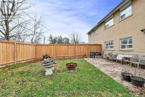 21 Farley Crescent, Toronto, ON - Outdoor