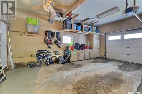 11 Forbes Place, Regina, SK - Indoor Photo Showing Garage