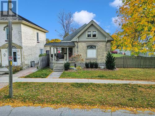 106 Front Street W, Strathroy-Caradoc (Nw), ON - Outdoor With Facade