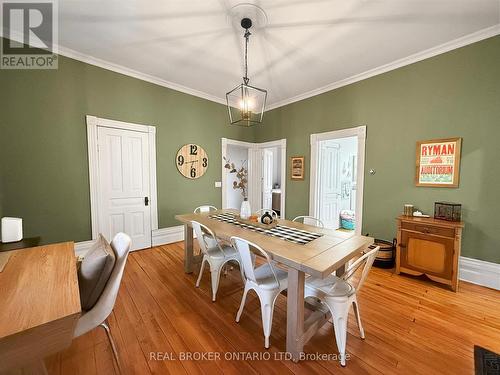 106 Front Street W, Strathroy-Caradoc (Nw), ON - Indoor Photo Showing Dining Room