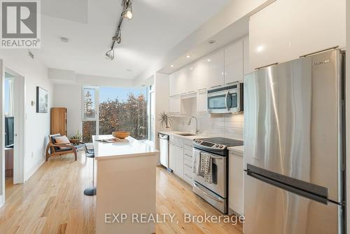 411 - 101 Richmond Road, Ottawa, ON - Indoor Photo Showing Kitchen With Upgraded Kitchen