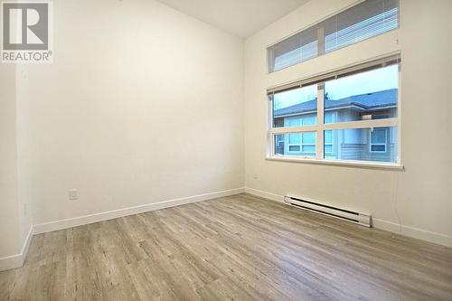 407 8600 Park Road, Richmond, BC - Indoor Photo Showing Other Room