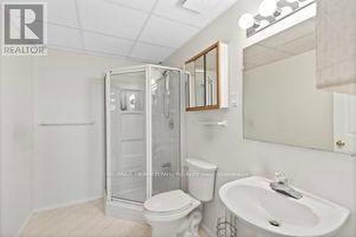 23 Wilmot Young Place, Brockville, ON - Indoor Photo Showing Bathroom