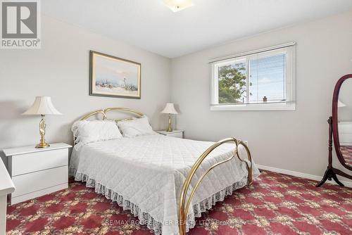 1106 Ridge Valley Drive, Oshawa (Pinecrest), ON - Indoor Photo Showing Bedroom