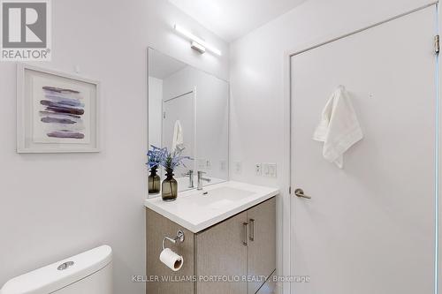 1802 - 38 Honeycrisp Crescent, Vaughan, ON - Indoor Photo Showing Bathroom