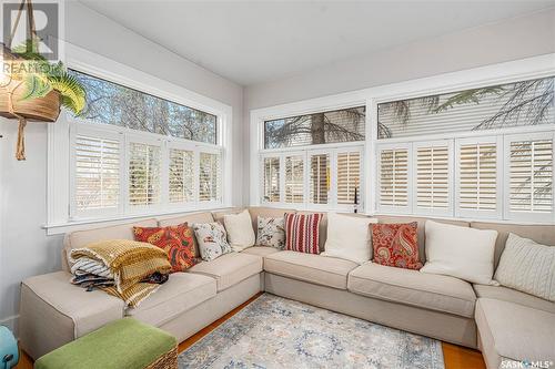 710 University Drive, Saskatoon, SK - Indoor Photo Showing Living Room