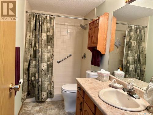 108 3120 Louise Street, Saskatoon, SK - Indoor Photo Showing Bathroom