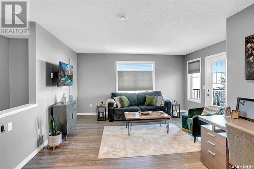 83 5533 Blake Crescent, Regina, SK - Indoor Photo Showing Living Room