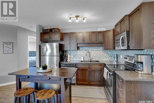 83 5533 Blake Crescent, Regina, SK - Indoor Photo Showing Kitchen