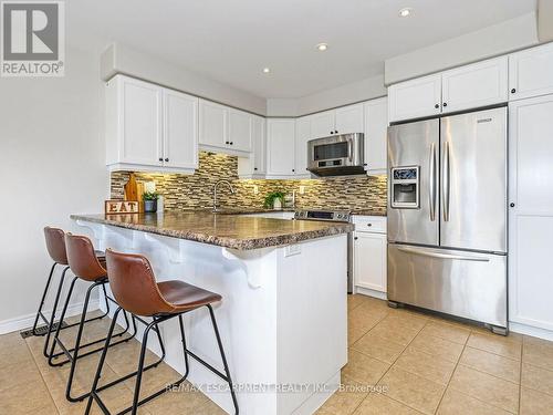 385 Murray Street, Grimsby, ON - Indoor Photo Showing Kitchen With Stainless Steel Kitchen