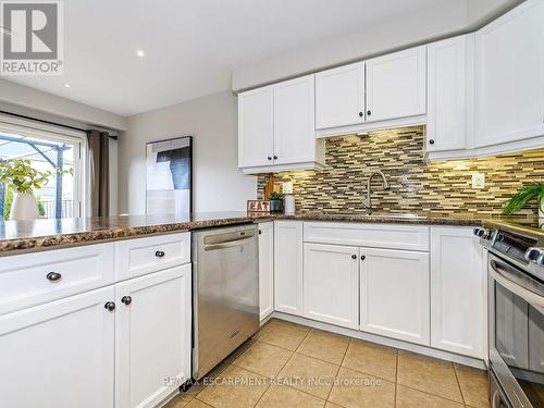 385 Murray Street, Grimsby, ON - Indoor Photo Showing Kitchen With Upgraded Kitchen