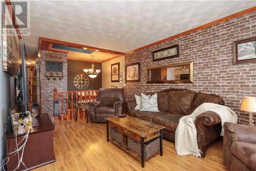 1916 Springdale Crescent, Sudbury, ON - Indoor Photo Showing Living Room