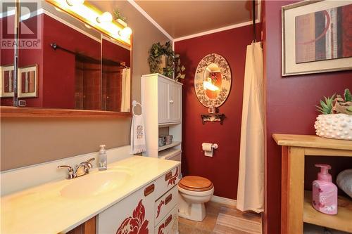 1916 Springdale Crescent, Sudbury, ON - Indoor Photo Showing Bathroom