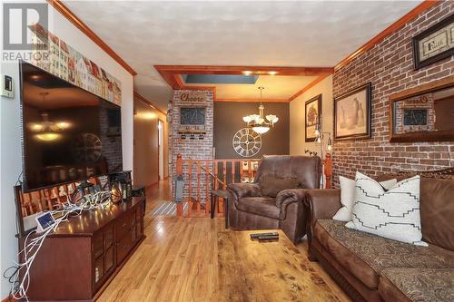 1916 Springdale Crescent, Sudbury, ON - Indoor Photo Showing Living Room