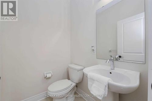 206 Jessie Caverhill, Oakville, ON - Indoor Photo Showing Bathroom