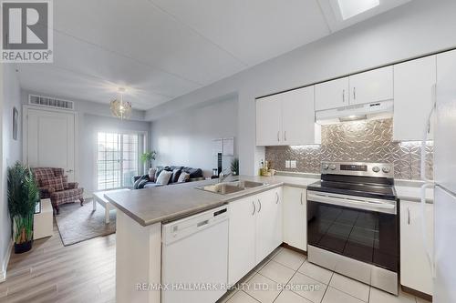 315 - 1077 Gordon Street, Guelph, ON - Indoor Photo Showing Kitchen With Double Sink