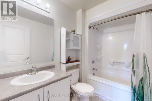 315 - 1077 Gordon Street, Guelph, ON - Indoor Photo Showing Bathroom