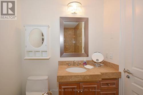 301 - 10 Bellair Street, Toronto, ON - Indoor Photo Showing Bathroom