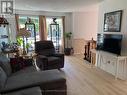 382 Victoria Avenue, Gananoque, ON  - Indoor Photo Showing Living Room 