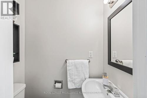 823 Datzell Lane, Kingston (South Of Taylor-Kidd Blvd), ON - Indoor Photo Showing Bathroom