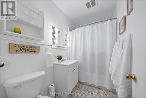 176 Dixon Drive, Quinte West, ON - Indoor Photo Showing Bathroom