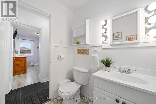 176 Dixon Drive, Quinte West, ON - Indoor Photo Showing Bathroom