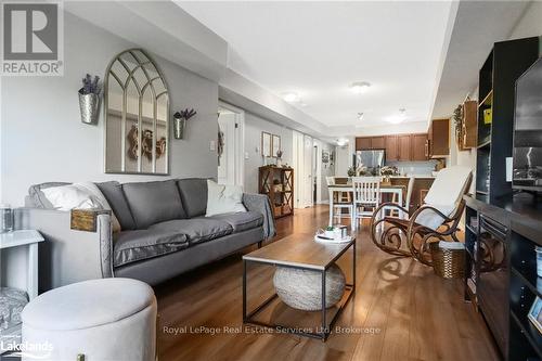 213 - 50 Mulligan Lane, Wasaga Beach, ON - Indoor Photo Showing Living Room