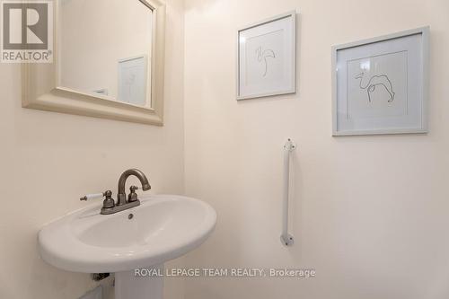 631 - 515 St Laurent Boulevard, Ottawa, ON - Indoor Photo Showing Bathroom