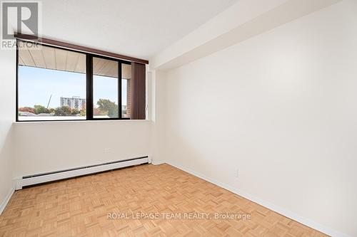 631 - 515 St Laurent Boulevard, Ottawa, ON - Indoor Photo Showing Other Room