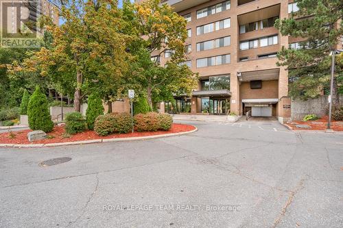 631 - 515 St Laurent Boulevard, Ottawa, ON - Outdoor With Facade