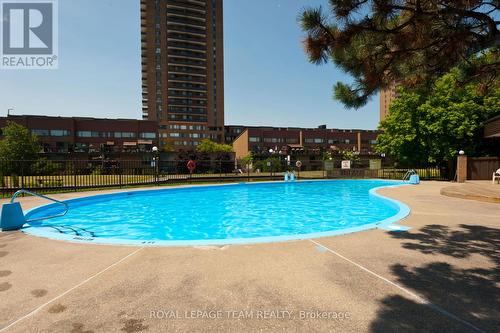 631 - 515 St Laurent Boulevard, Ottawa, ON - Outdoor With In Ground Pool