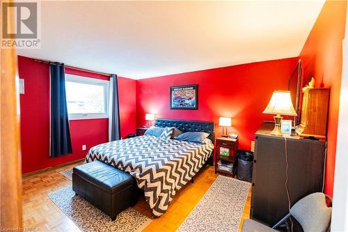 7 Fieldgate Drive, Brantford, ON - Indoor Photo Showing Bedroom