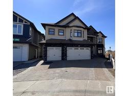 839 Wildwood CR NW  Edmonton, AB T6T 0M1