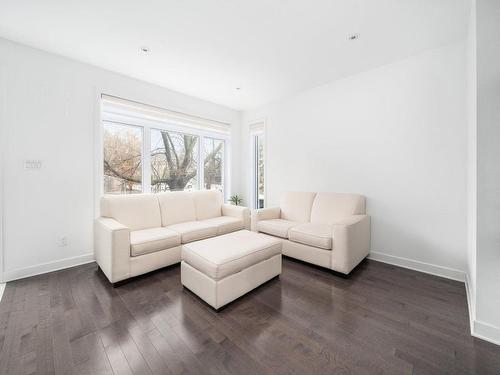 Living room - 4992Z Rue Lavoie, Montréal (Pierrefonds-Roxboro), QC - Indoor Photo Showing Living Room