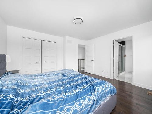 Master bedroom - 4992Z Rue Lavoie, Montréal (Pierrefonds-Roxboro), QC - Indoor Photo Showing Bedroom