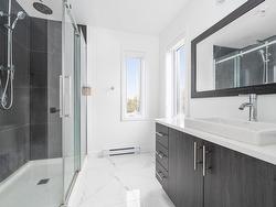 Ensuite bathroom - 