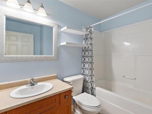 403-360 Goldstream Ave, Colwood, BC - Indoor Photo Showing Bathroom