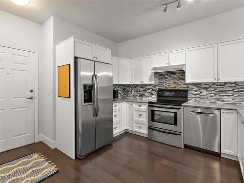 403-360 Goldstream Ave, Colwood, BC - Indoor Photo Showing Kitchen With Upgraded Kitchen