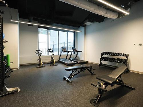 606-1100 Yates St, Victoria, BC - Indoor Photo Showing Gym Room