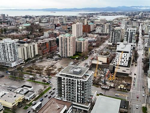 606-1100 Yates St, Victoria, BC - Outdoor With View