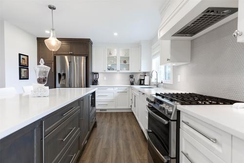 3582 Apple Way Boulevard, West Kelowna, BC - Indoor Photo Showing Kitchen With Upgraded Kitchen